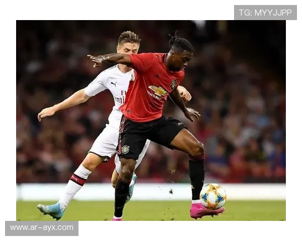 范戴克夏窗曾主动联系皇马,因年龄与伤病未成行 范戴克夏窗曾主动联系皇马,因年龄与伤病未成行